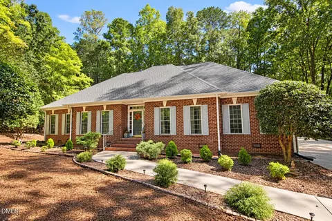 1130 Creekside Trl, Sanford, NC 27332
