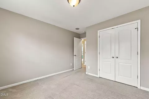 Bedroom - 2116 Hemlock Hill Dr, Durham, NC 27703 photo 4 of 8