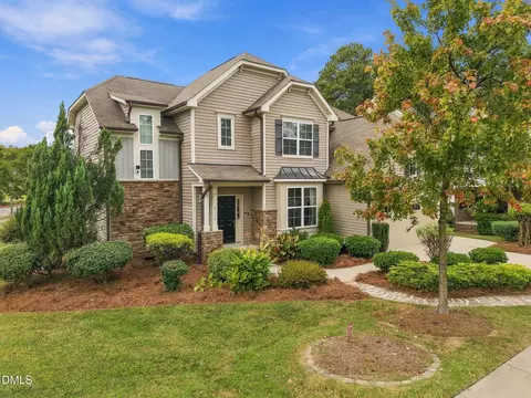 Exterior - 2116 Hemlock Hill Dr, Durham, NC 27703 photo 2 of 7