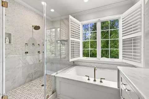 Bath - 1505 Duplin Rd, Raleigh, NC 27607 photo 2 of 5