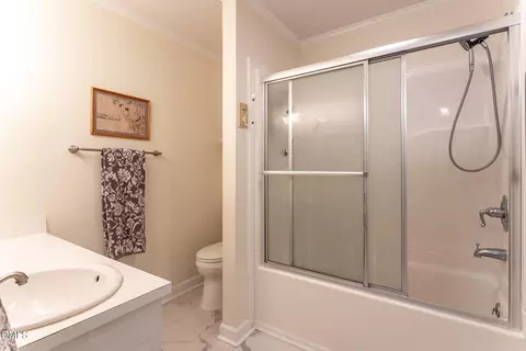 Bath - 4405 David St, Durham, NC 27704 photo 6 of 8