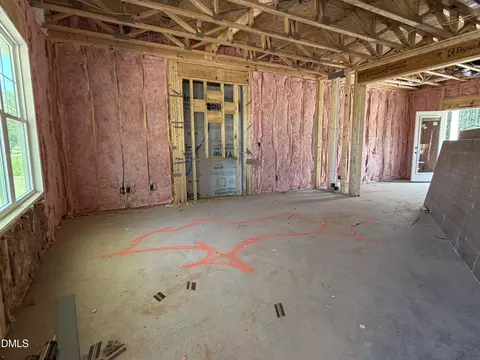 321 Thorntons Creek Dr, Erwin, NC 28339 photo 6