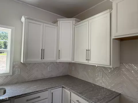 Kitchen - 347 Thorntons Creek Dr, Erwin, NC 28339 photo 3 of 4