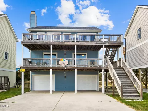 609 S Shore Dr, Surf City, NC 28445