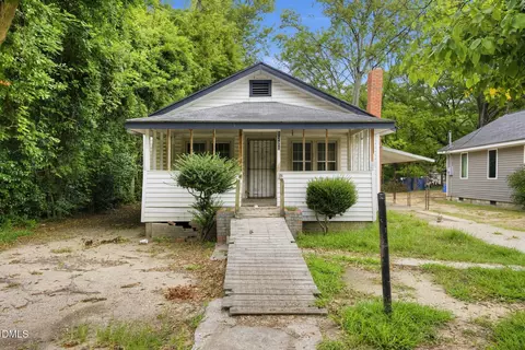 1721 Harper St, Fayetteville, NC 28312