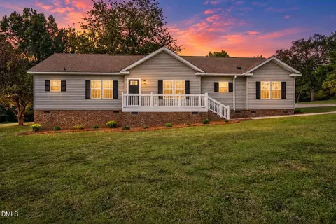 5025 Western Hills Rd, Nashville, NC 27856