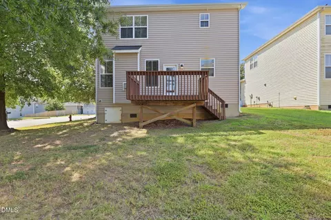 Exterior - 1912 Pear Tree Ln, Durham, NC 27703 photo 5 of 6