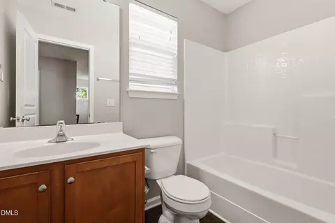 Bath - 1912 Pear Tree Ln, Durham, NC 27703 photo 3 of 3