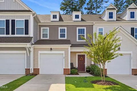 80 Little Leaf Ln, Clayton, NC 27527
