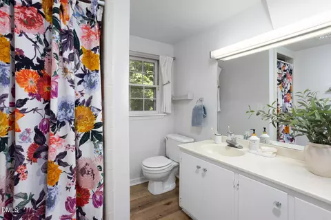 Bath - 4208 Malvern Rd, Durham, NC 27707 photo 5 of 5
