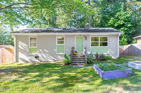 1012 Da Vinci St, Durham, NC 27704