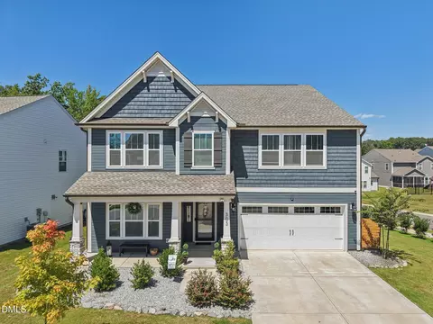 303 Bent Willow Dr, Clayton, NC 27527