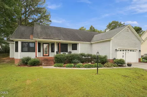 203 W Raintree Ln, Goldsboro, NC 27534
