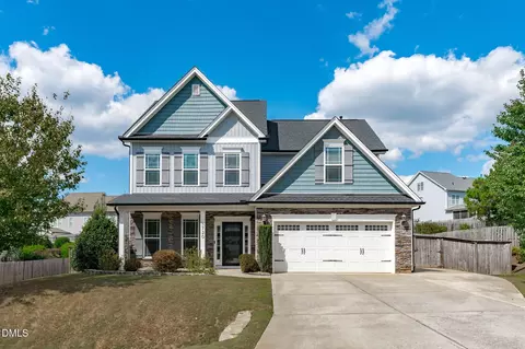 5720 Lumiere St, Holly Springs, NC 27540