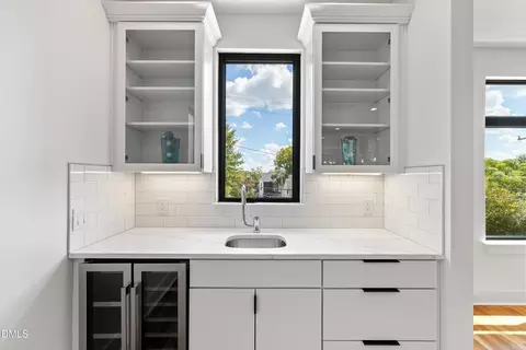Kitchen - 801 N Roxboro St, Durham, NC 27701 photo 1 of 13