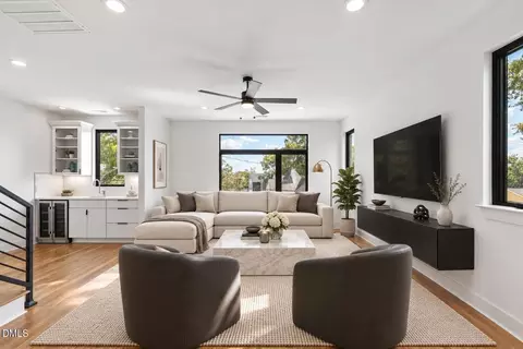 Living - 801 N Roxboro St, Durham, NC 27701 photo 3 of 4
