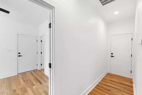 Entry Way - 801 N Roxboro St, Durham, NC 27701 photo 5 of 6