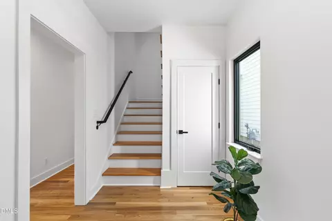 Entry Way - 801 N Roxboro St, Durham, NC 27701 photo 4 of 6