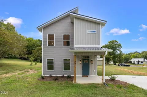 207 E Parker St, Graham, NC 27253