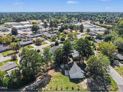 View/Area - 710 Memorial Ave, Dunn, NC 28334 photo 8 of 8