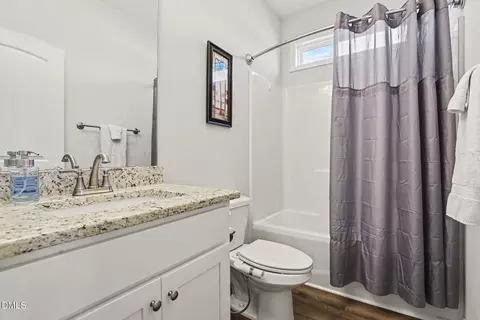 Bath - 710 Memorial Ave, Dunn, NC 28334 photo 2 of 2