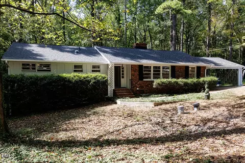 4833 Brookhaven Dr, Raleigh, NC 27612