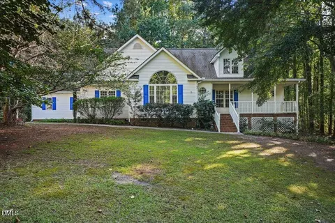137 Redbud Dr, Clayton, NC 27520