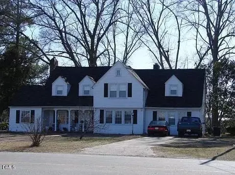 620 E Memorial Dr E, Ahoskie, NC 27910
