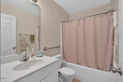 Bath - 6813 Barbee Rd, Durham, NC 27713 photo 4 of 5