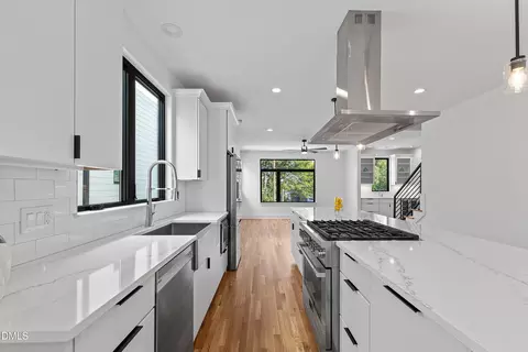 Kitchen - 805 N Roxboro St, Durham, NC 27701 photo 9 of 13