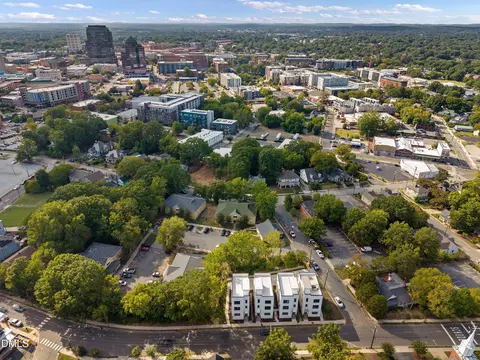 View/Area - 805 N Roxboro St, Durham, NC 27701 photo 6 of 9