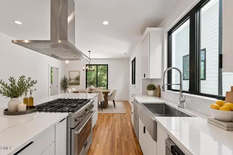 Kitchen - 805 N Roxboro St, Durham, NC 27701 photo 8 of 13