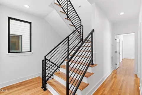 Entry Way - 805 N Roxboro St, Durham, NC 27701 photo 4 of 4