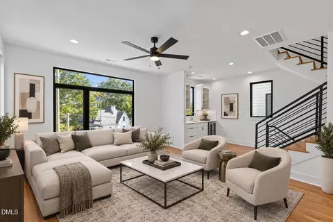 Living - 805 N Roxboro St, Durham, NC 27701 photo 3 of 5