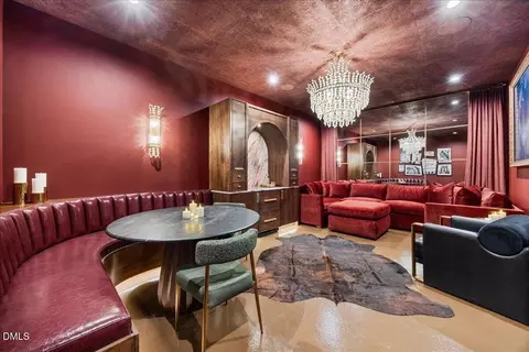 Dining - 1610 Brooks Ave, Raleigh, NC 27607 photo 4 of 4