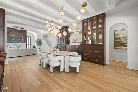 Dining - 1610 Brooks Ave, Raleigh, NC 27607 photo 2 of 4