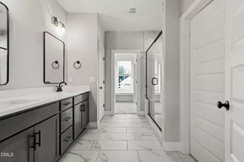 Bath - 104 Averly Ct, Stem, NC 27581 photo 2 of 4
