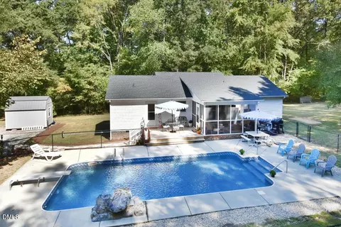 4066 Pleasants Rd, Oxford, NC 27565