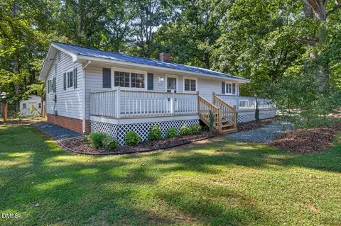 2119 Irvin Cir, Chapel Hill, NC 27514