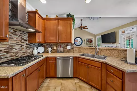 Kitchen - 4006 Angier Ave, Durham, NC 27703 photo 5 of 6