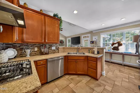 Kitchen - 4006 Angier Ave, Durham, NC 27703 photo 6 of 6