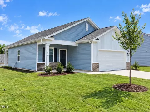 1438 Centerview Dr, Nashville, NC 27856