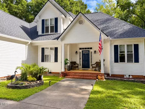 1013 Hidden Hills Dr, Wake Forest, NC 27587