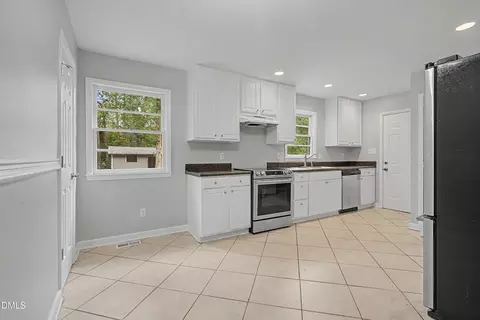 Kitchen - 3909 Cobb St, Garner, NC 27529 photo 4 of 4