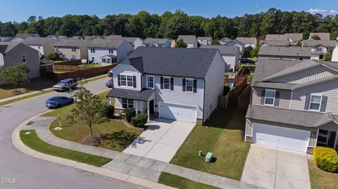2609 Tummel Ln, Fuquay Varina, NC 27526