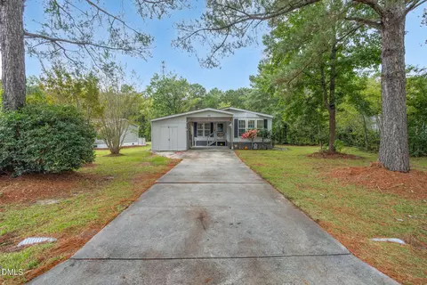 Exterior - 160 Champion Dr, Hampstead, NC 28443 photo 2 of 12