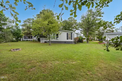 Exterior - 160 Champion Dr, Hampstead, NC 28443 photo 10 of 12