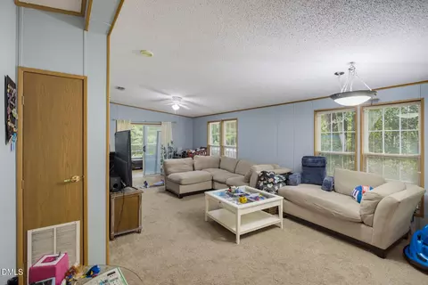 Living - 160 Champion Dr, Hampstead, NC 28443 photo 1 of 2