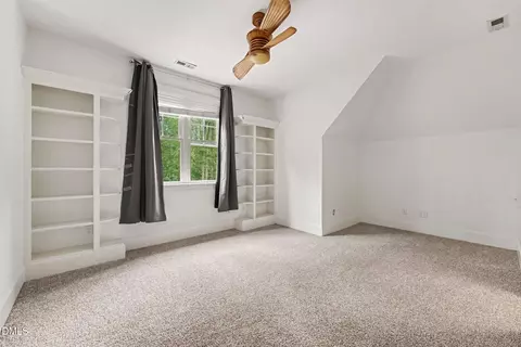 Bedroom - 6490 Sid Rd, Lucama, NC 27851 photo 6 of 8