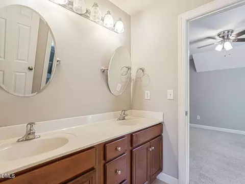 Bath - 6004 Tiffield Way, Wake Forest, NC 27587 photo 4 of 4